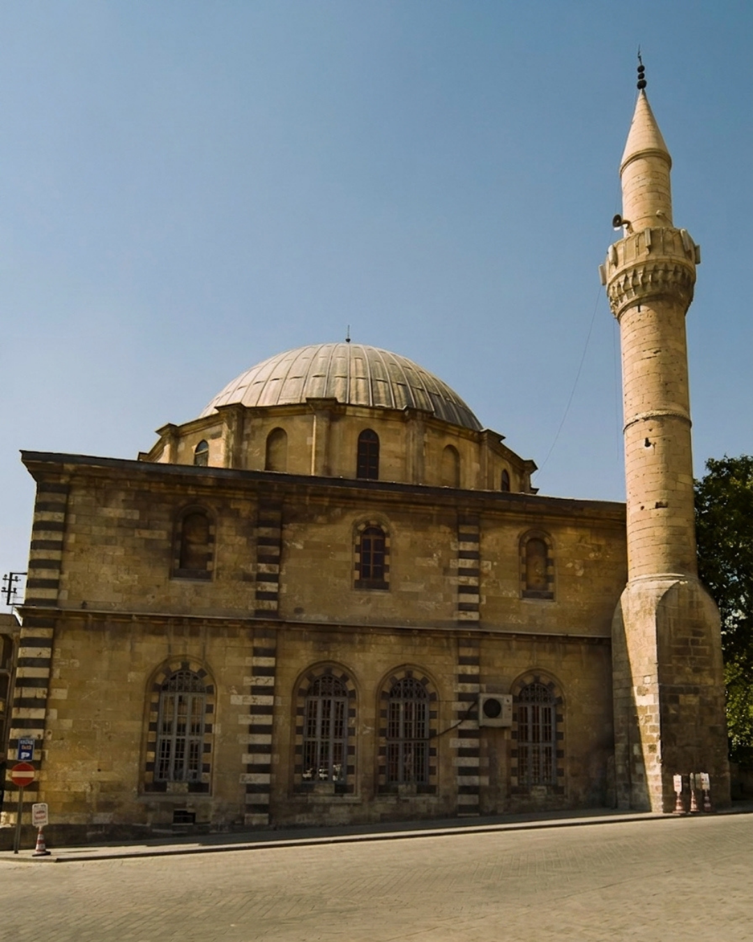 ALAÜDDEVLE CAMİİ